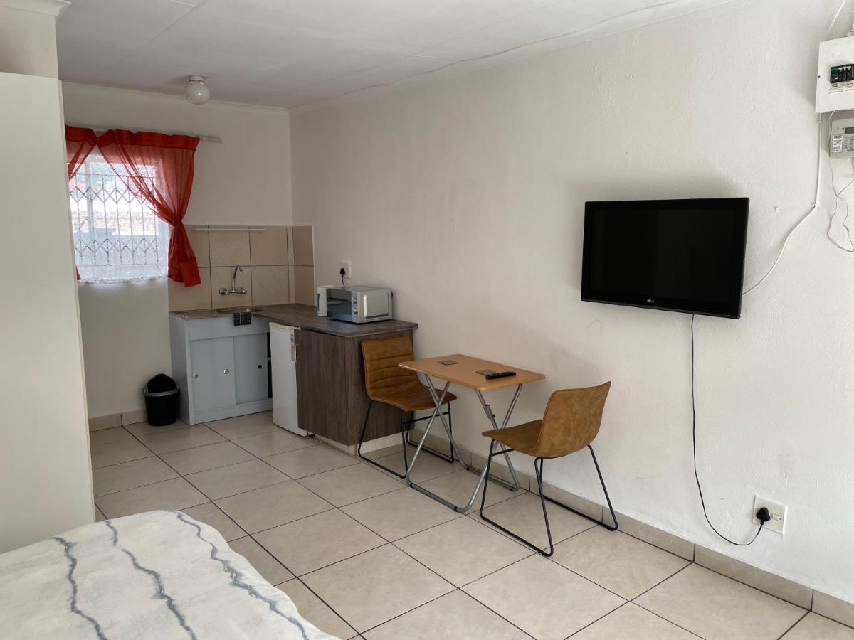 La Fiance Village Polokwane Dış mekan fotoğraf