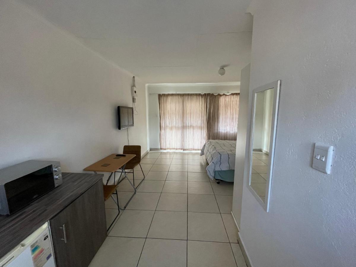 La Fiance Village Polokwane Dış mekan fotoğraf